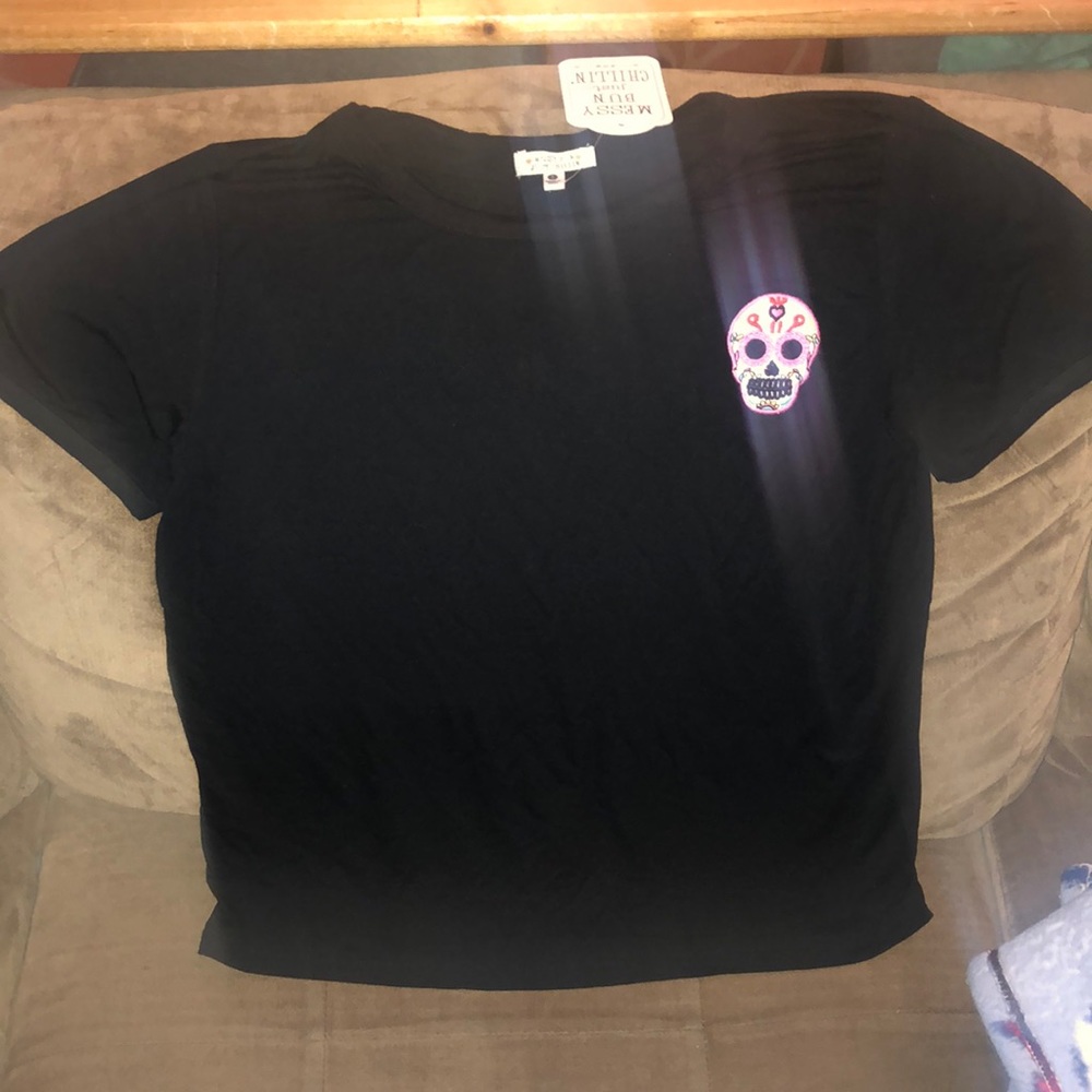 Messy Bun Just Chillin t-shirt - Picture 5 of 6